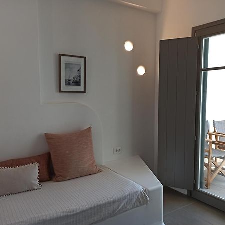 Amphitrite Suites Santorini Vóthon エクステリア 写真