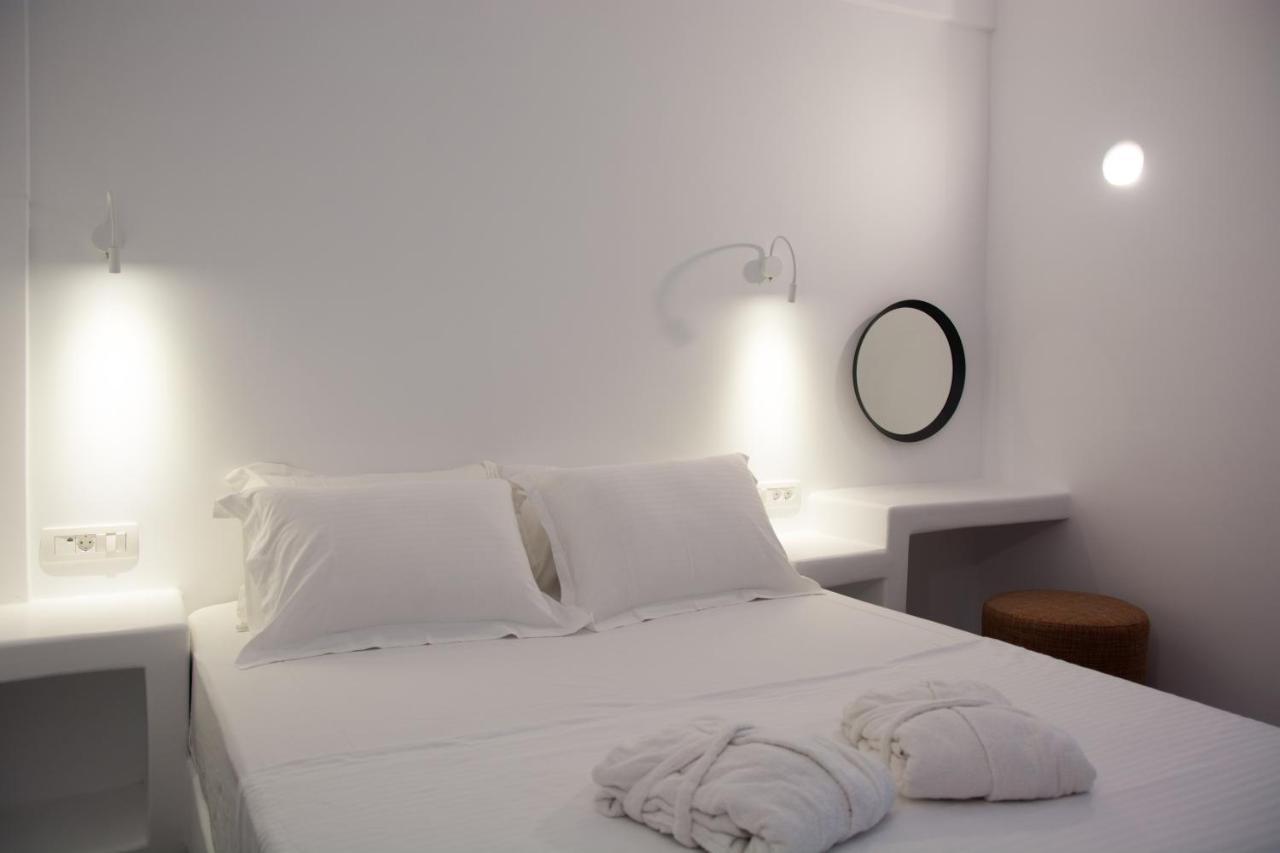 Amphitrite Suites Santorini Vóthon エクステリア 写真