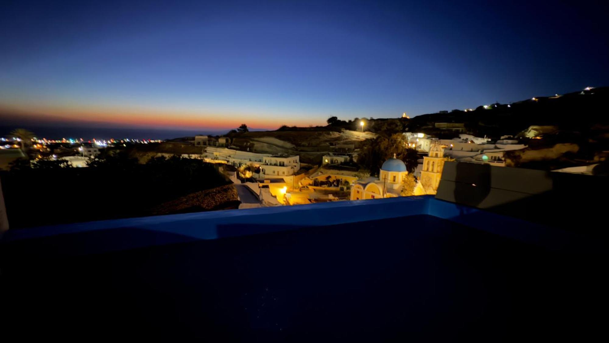 Amphitrite Suites Santorini Vóthon エクステリア 写真