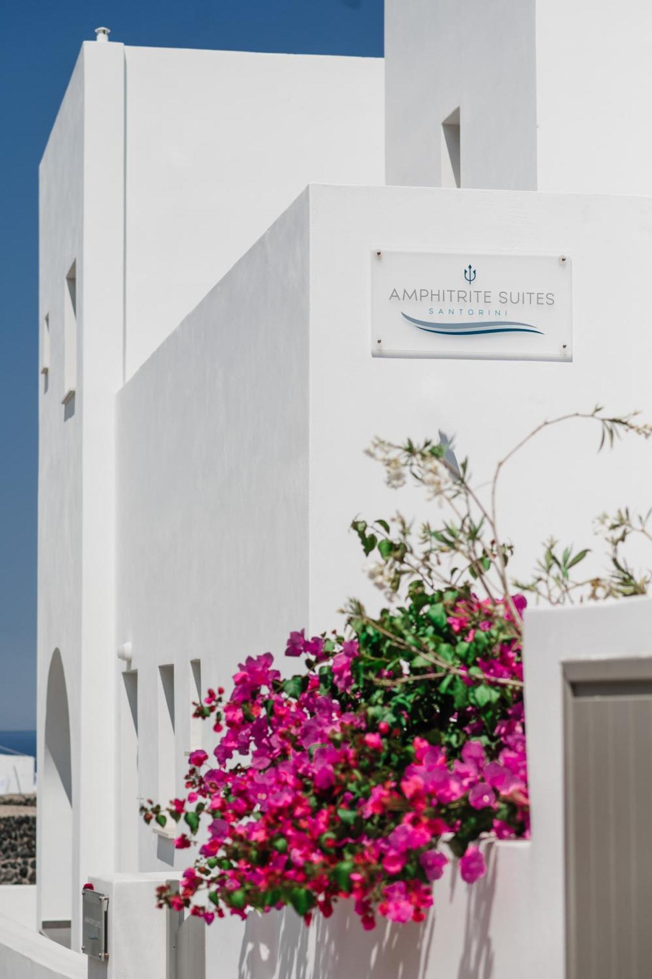 Amphitrite Suites Santorini Vóthon エクステリア 写真