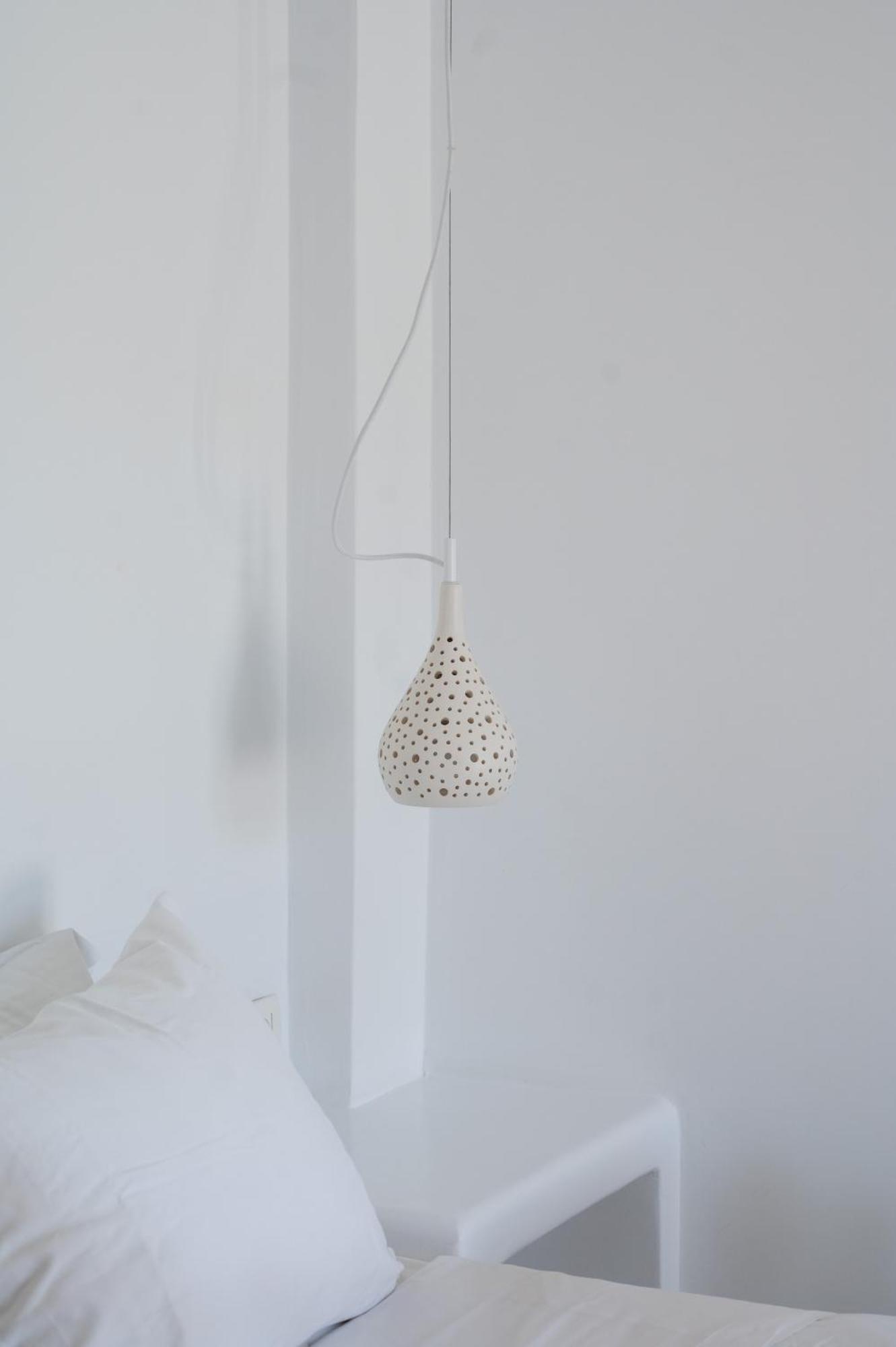 Amphitrite Suites Santorini Vóthon エクステリア 写真