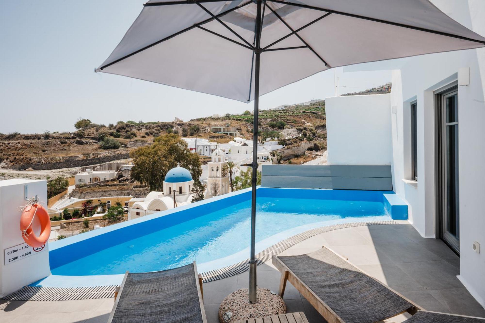 Amphitrite Suites Santorini Vóthon エクステリア 写真