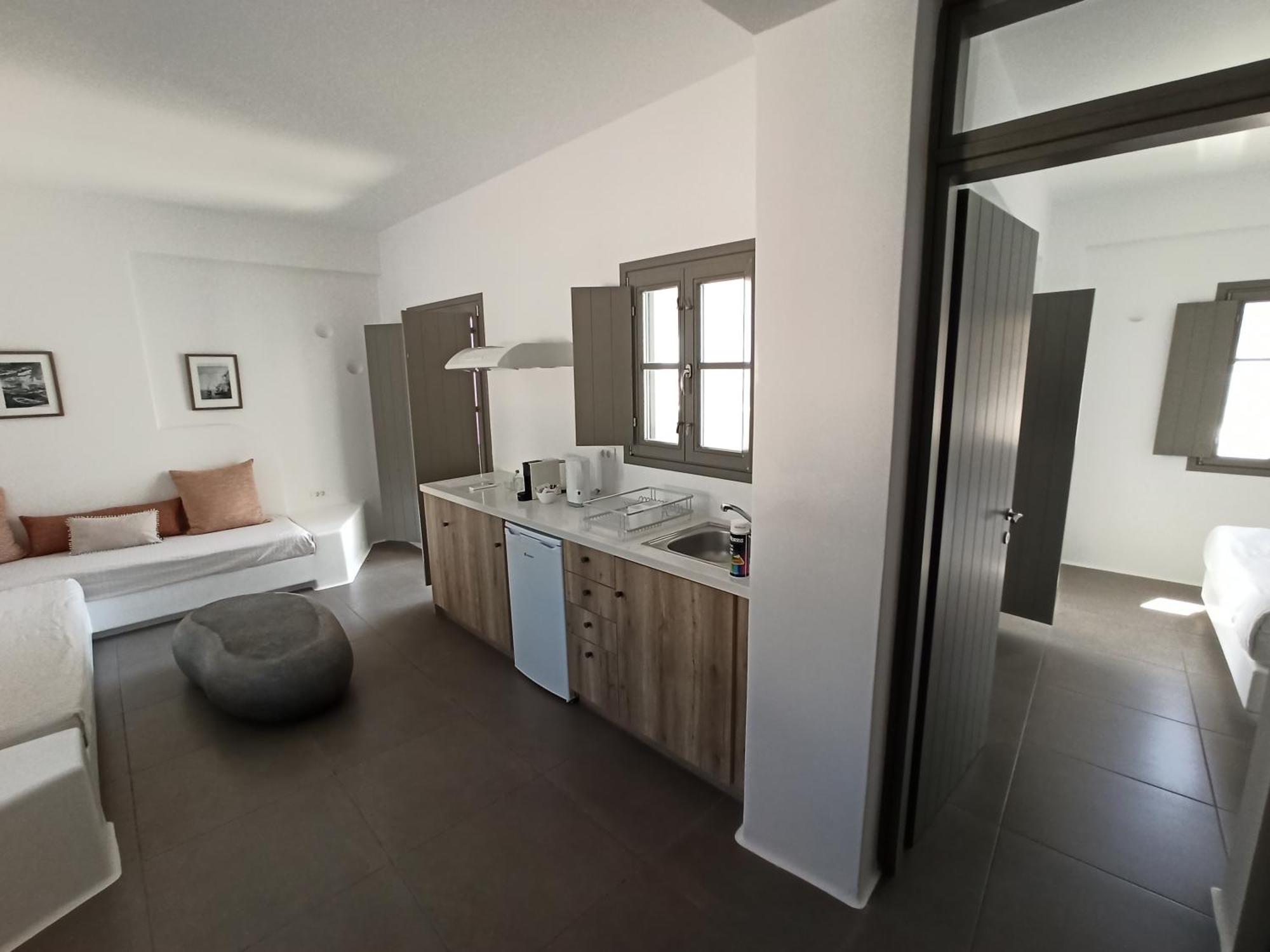 Amphitrite Suites Santorini Vóthon エクステリア 写真