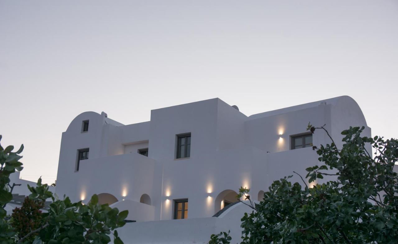 Amphitrite Suites Santorini Vóthon エクステリア 写真